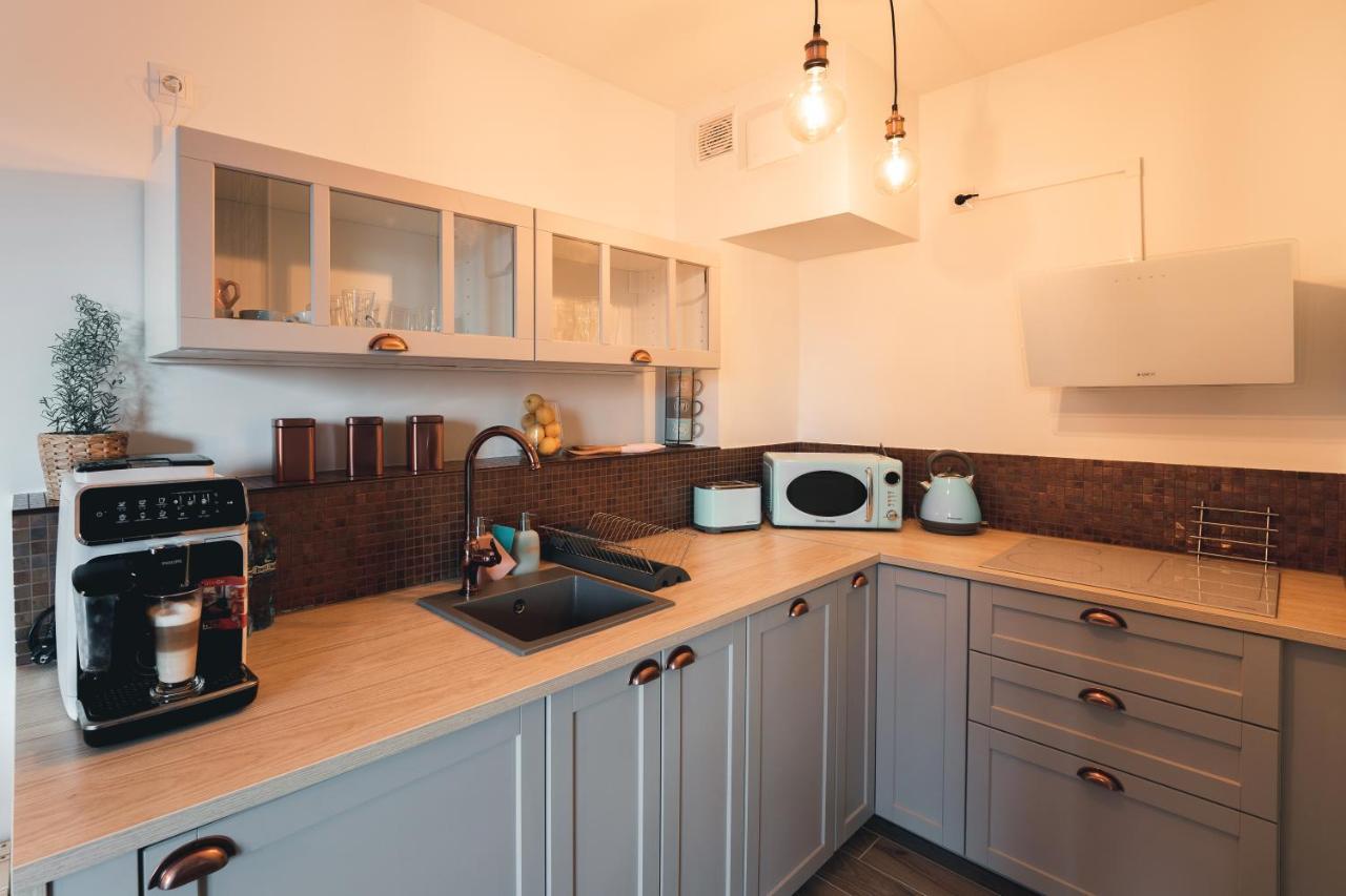 Apartment Eastside Apartments-apartament Nr 6 *